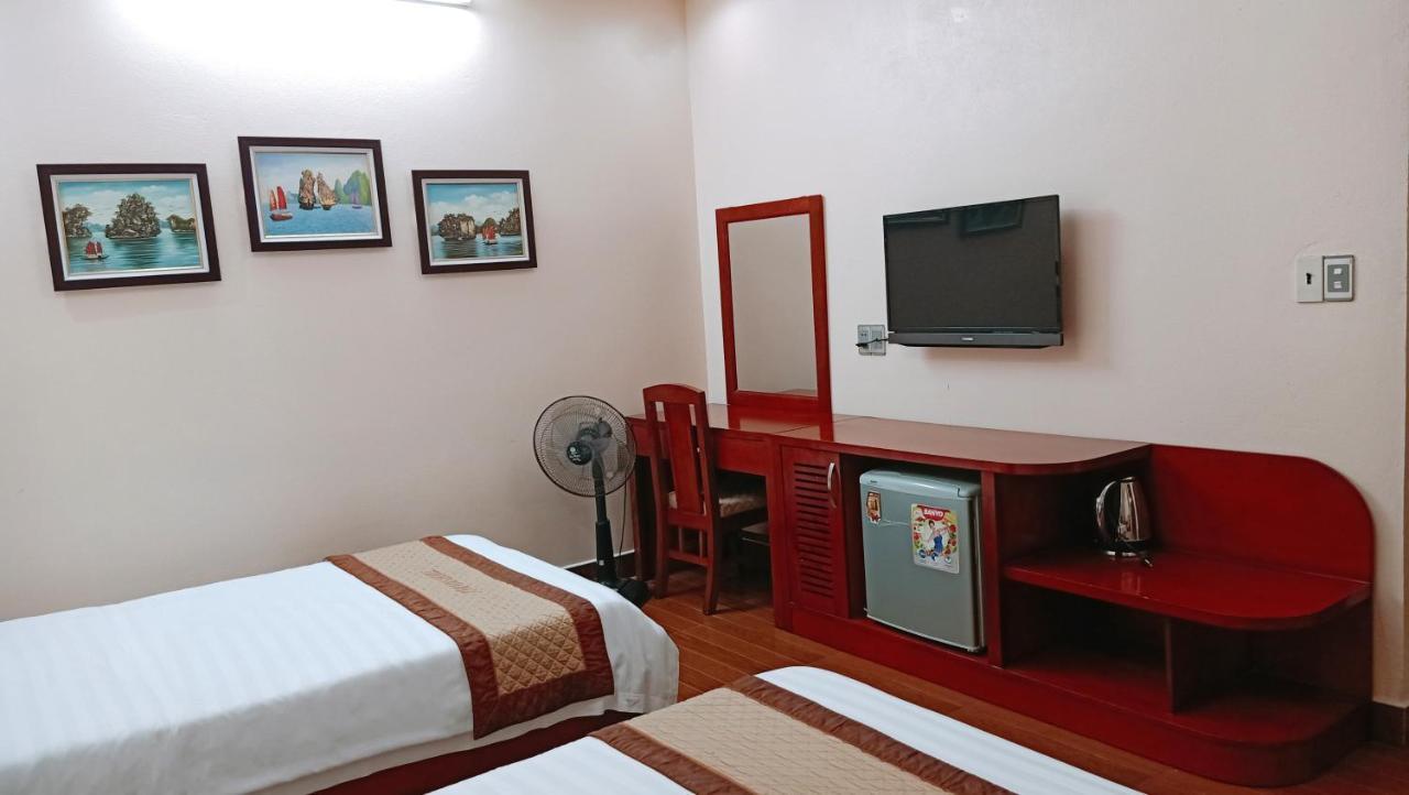 Paradis Hotel Ha Long Esterno foto